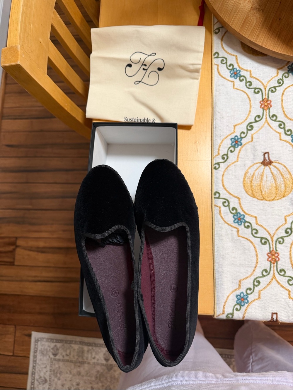 Black Velvet Women's Slip-On Flats